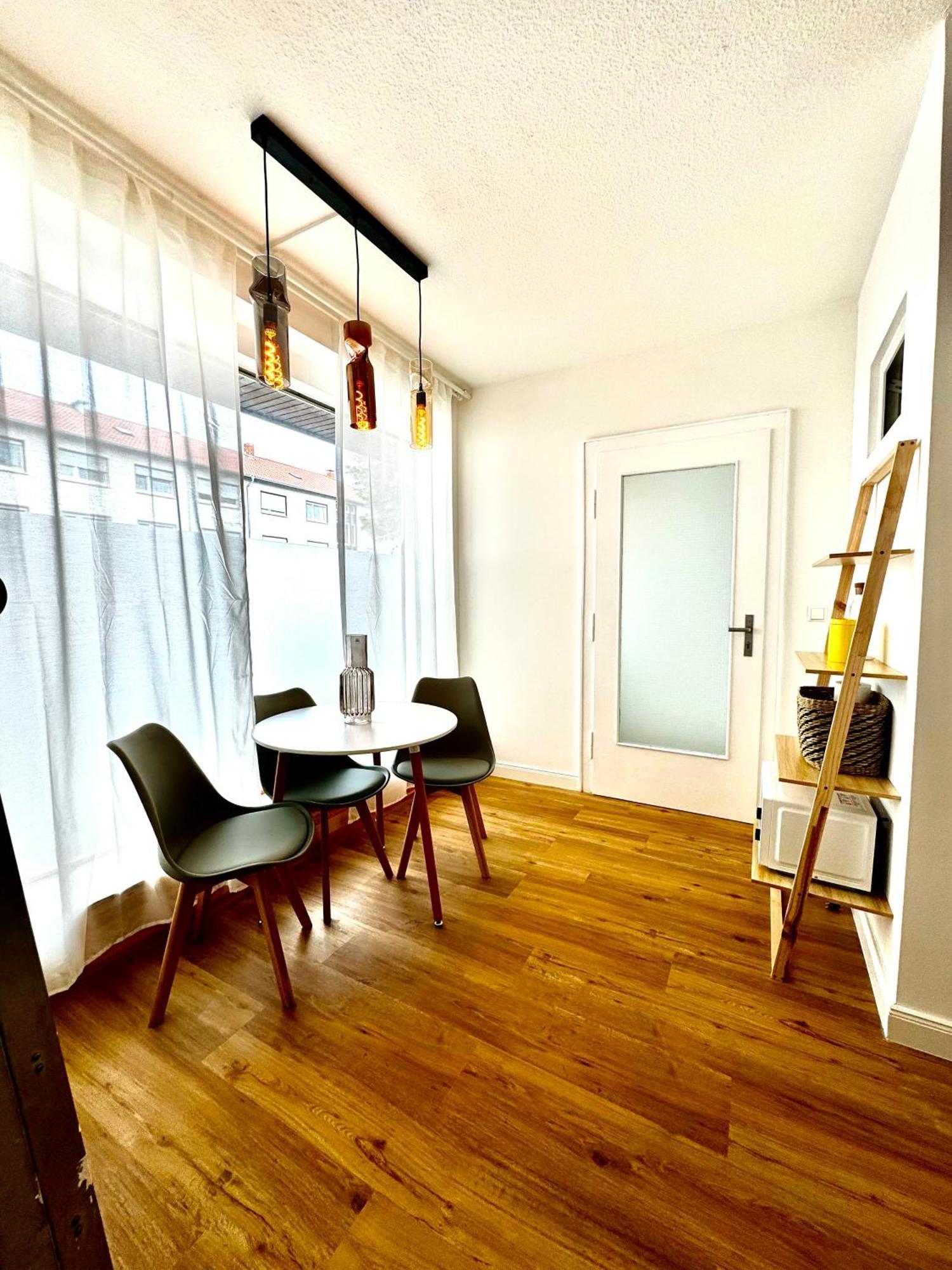 Room107 Im Herzen Von Ma Seckenheim * Mannheim