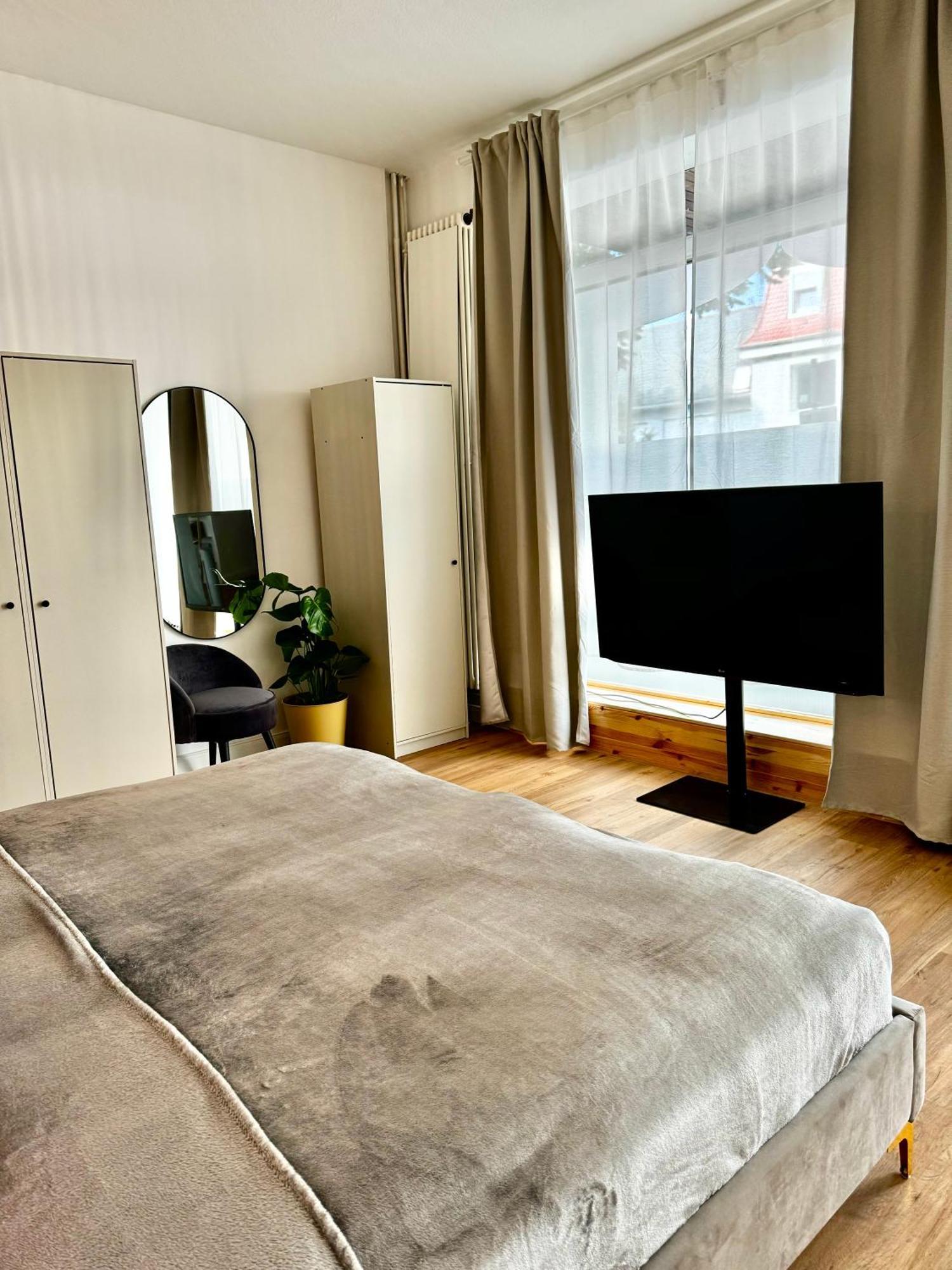 Room107 Im Herzen Von Ma Seckenheim Apartment Mannheim